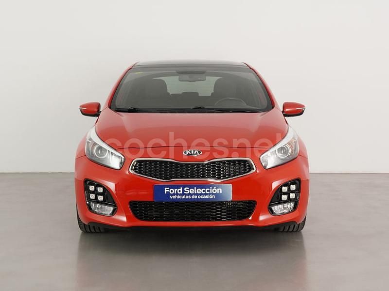Usado Kia Ceed GT GT-Line 120 CV (88 kW) 2018 Rojo Berlina
