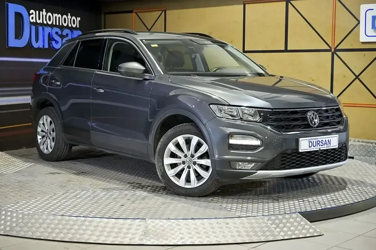 Usado VW T-Roc Advance 150 CV (110 kW) 2019 Gris SUV