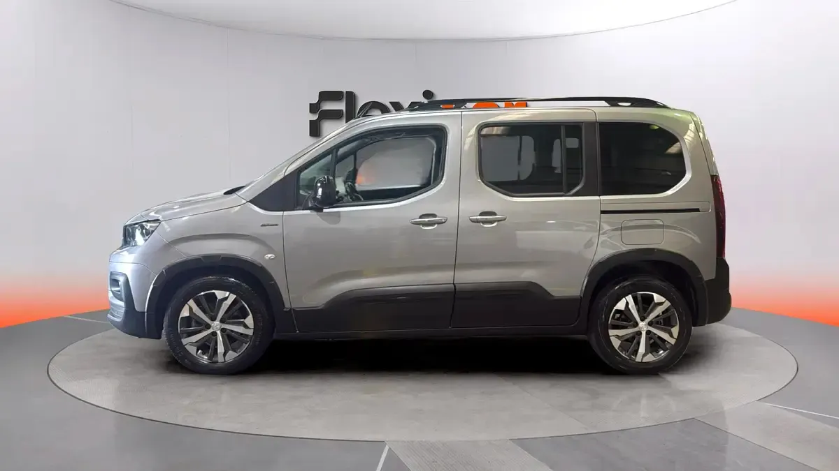 Usado Peugeot Rifter GT-line 131 CV (96 kW) 2019 Gris Monovolumen