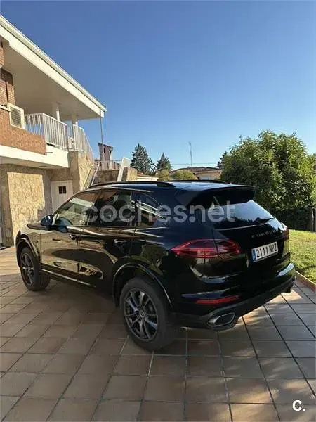 Usado Porsche Cayenne Diesel Platinum Edition 262 CV (192 kW) 2017 Negro SUV