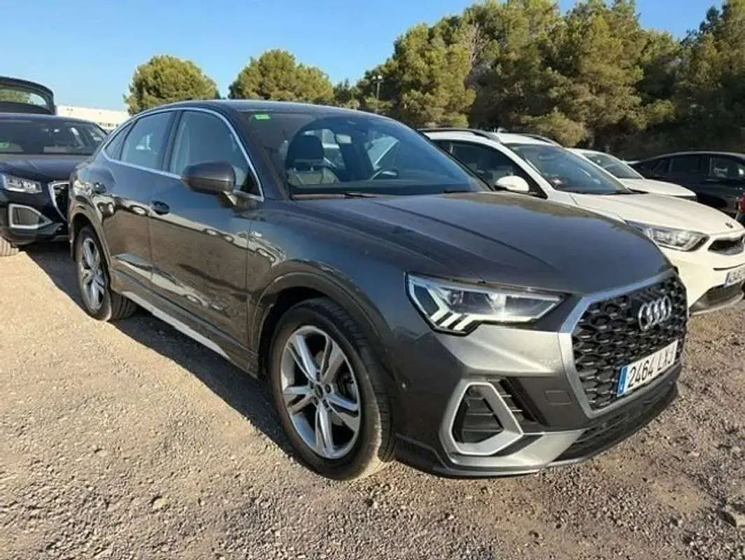 Usado Audi Q3 S-Line 150 CV (110 kW) 2022 Gris SUV