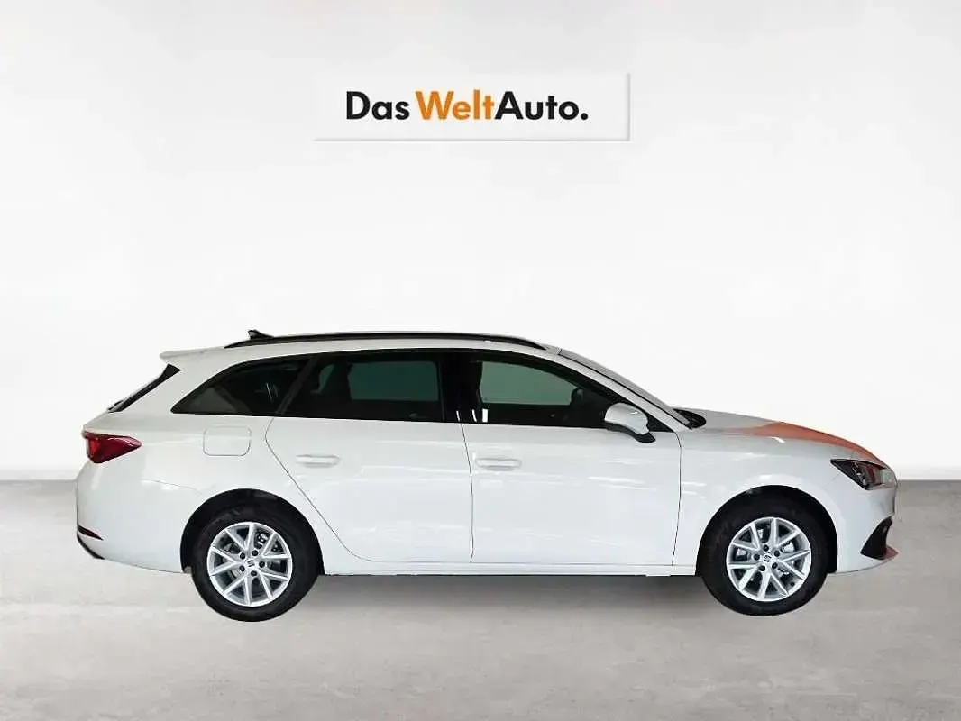Usado Seat Leon ST Style 116 CV (85 kW) 2025 Blanco Familiar