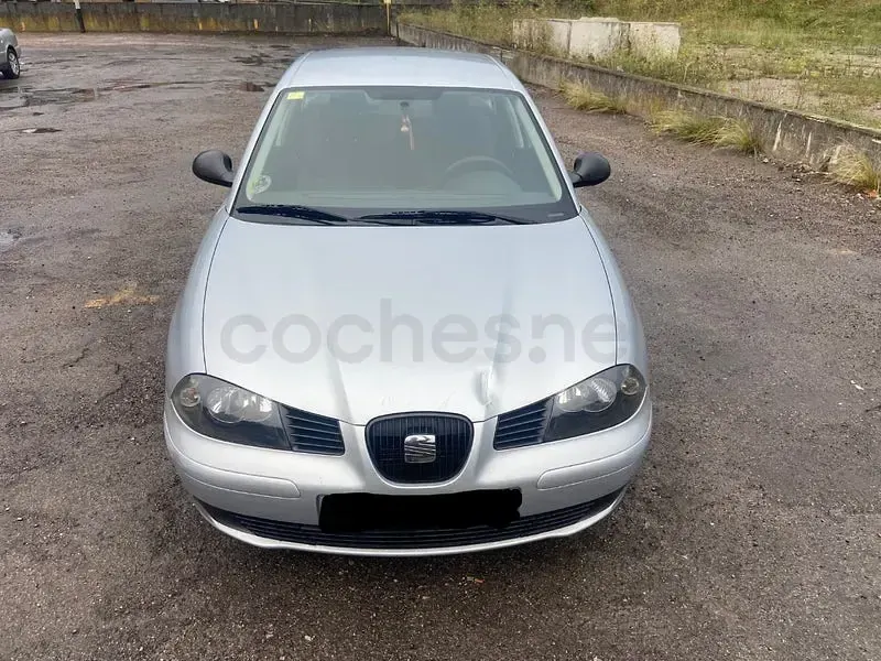 Usado Seat Cordoba Stylance 75 CV (55 kW) 2005 Gris / plata Berlina