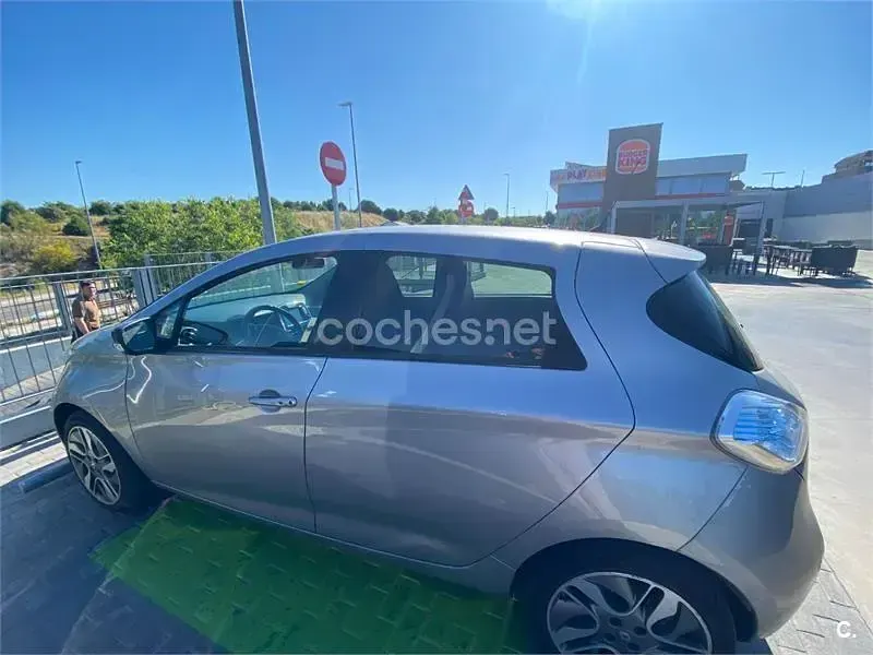 Usado Renault Zoe Life 64 kW (88 CV) 2016 Eléctrico Utilitario