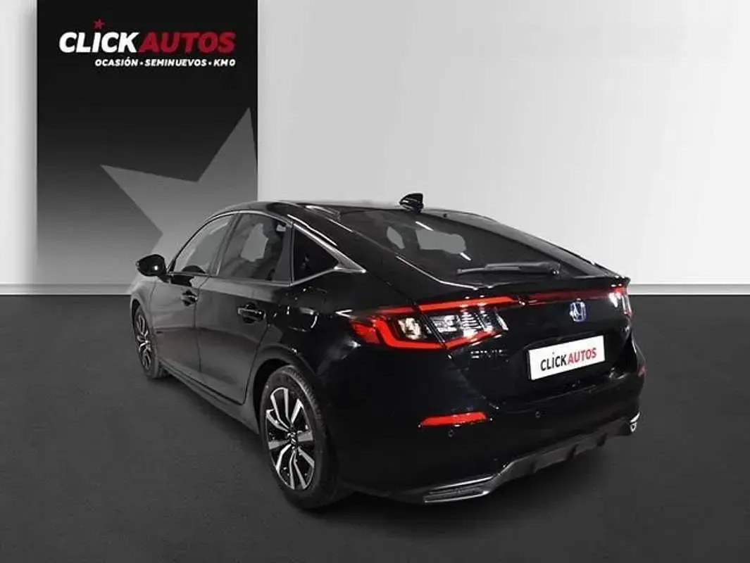 Usado Honda Civic Elegance 184 CV (135 kW) 2024 Negro Berlina