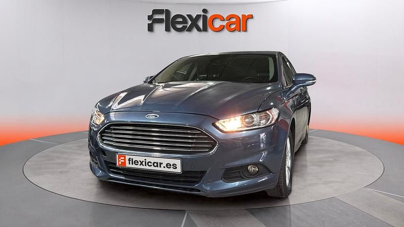Usado Ford Mondeo Business Edition 150 CV (110 kW) 2018 Azul Berlina