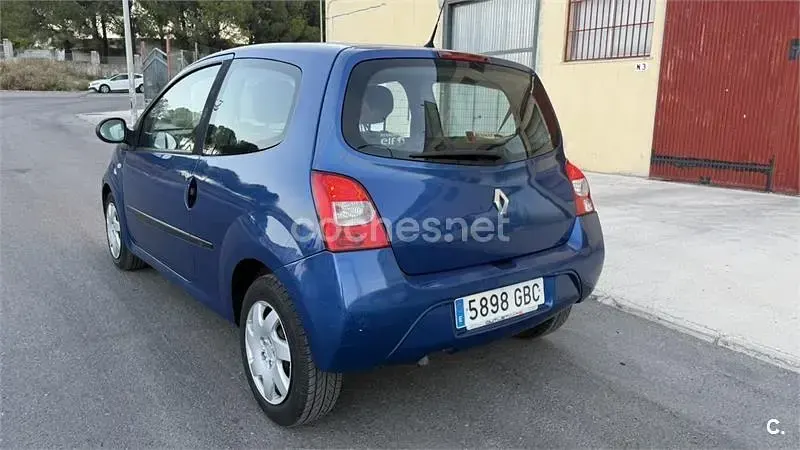 Usado Renault Twingo Dynamique 65 CV (47 kW) 2008 Azul Utilitario