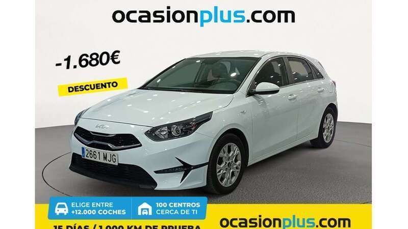 Blanco Usado 2023 Kia Ceed Utilitario | 16.810 € (Precio justo) - Imagen 1/4