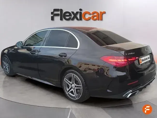 Usado Mercedes C200 204 CV (150 kW) 2022 Negro Berlina