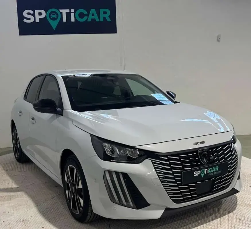 Nuevo Peugeot 208 Allure 110 CV (80 kW) 2025 Blanco Utilitario