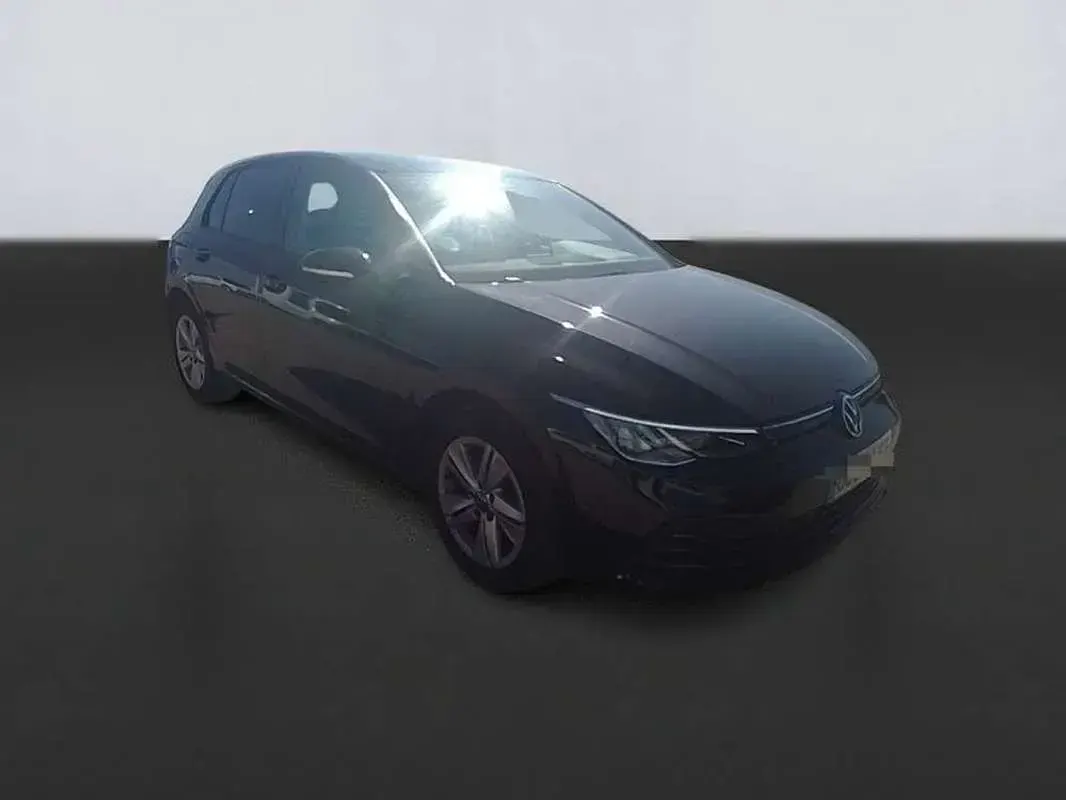 Usado VW Golf VIII Life 116 CV (85 kW) 2021 Negro Utilitario