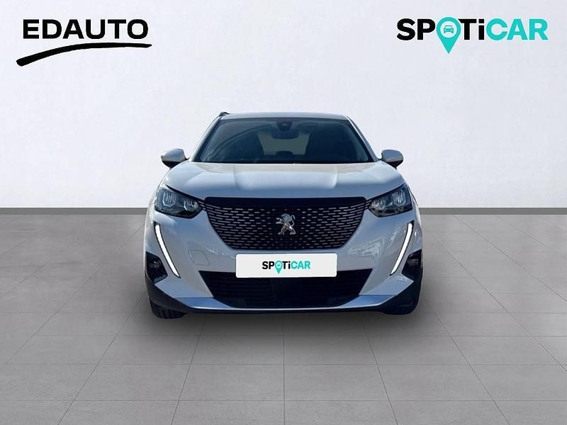 Usado Peugeot 2008 Allure 100 CV (73 kW) 2021 Blanco SUV