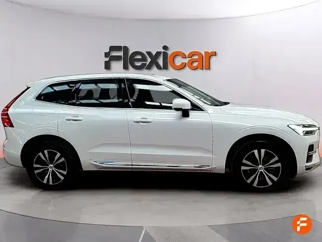 Usado Volvo XC60 Inscription 340 CV (250 kW) 2022 Blanco SUV