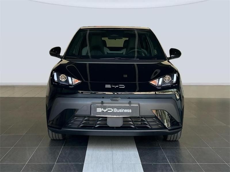 Nuevo BYD Dolphin Surf Boost 64 kW (88 CV) 2025 Polar night black Utilitario