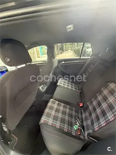 Usado VW Golf VII GTI 230 CV (169 kW) 2013 Gris / plata Berlina