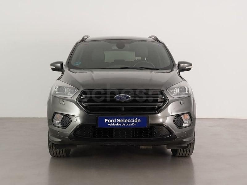 Usado Ford Kuga ST-Line 150 CV (110 kW) 2019 Gris / plata SUV