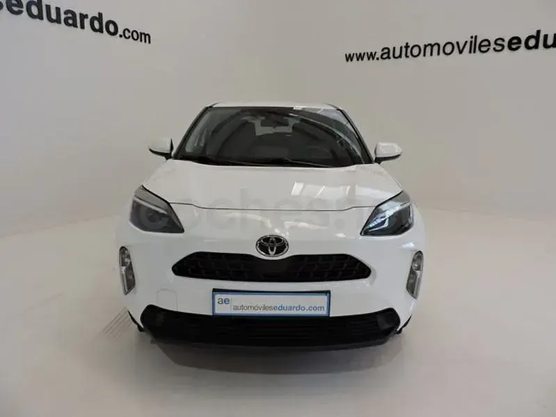 Usado Toyota Yaris Cross Active 116 CV (85 kW) 2022 Blanco SUV