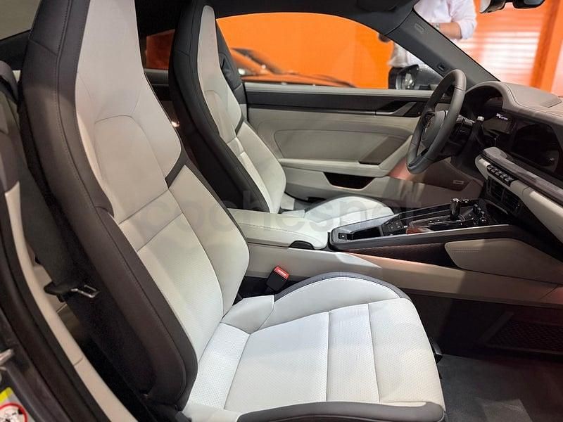 Nuevo Porsche 911 Carrera 394 CV (289 kW) 2025 Gris / plata Coupe