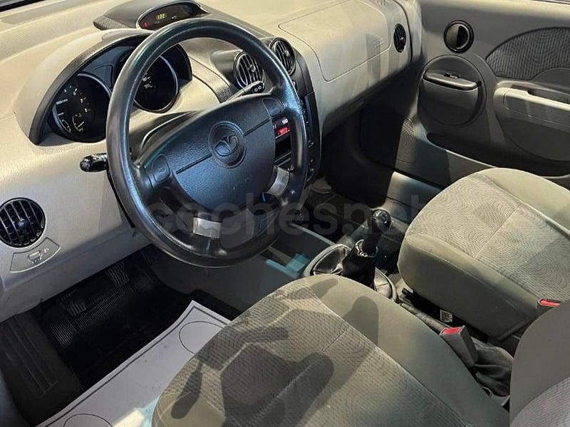 Usado Chevrolet Kalos SE 72 CV (52 kW) 2004 Rojo Berlina