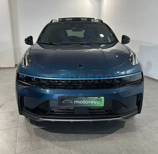 Usado Lynk & Co 01 261 CV (191 kW) 2024 Azul SUV
