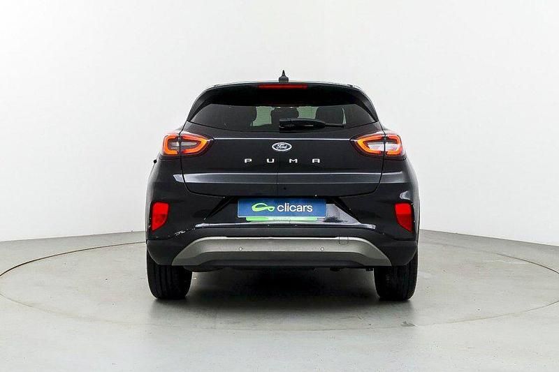 Usado Ford Puma Titanium 120 CV (88 kW) 2021 Negro SUV