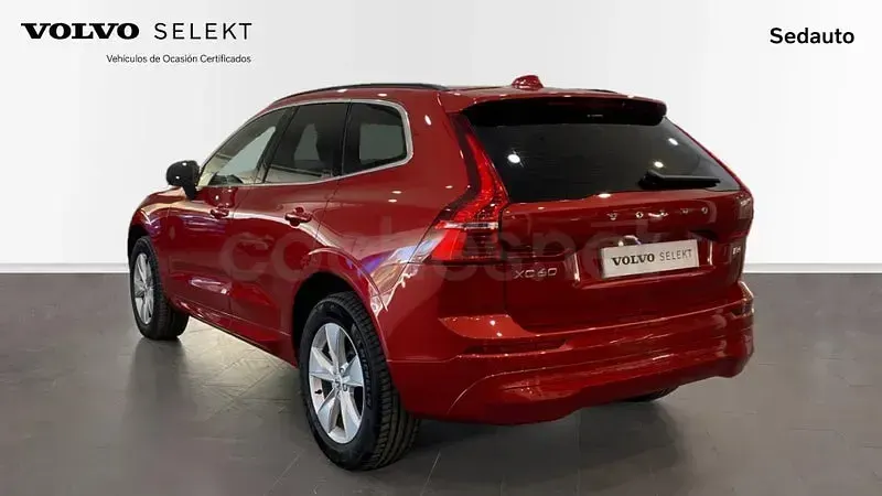 Usado Volvo XC60 Core 197 CV (144 kW) 2024 Rojo SUV