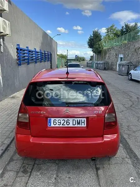 Usado Citroën C2 70 CV (51 kW) 2005 Rojo Utilitario