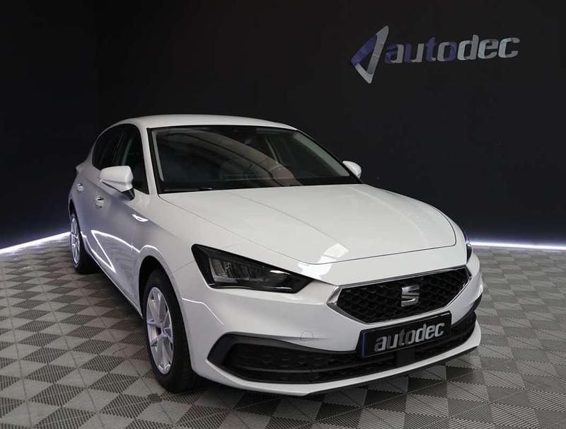Usado Seat Leon Style 110 CV (80 kW) 2024 Blanco Utilitario
