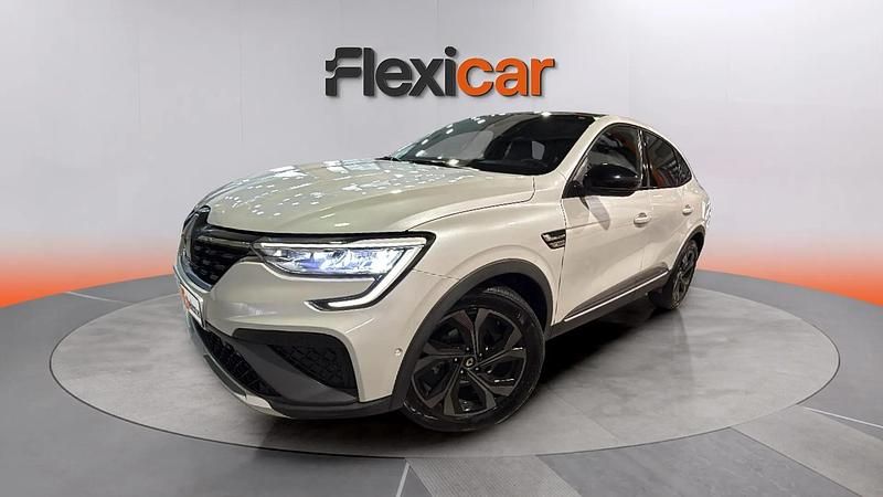 Usado Renault Arkana RS Line 140 CV (102 kW) 2023 Blanco SUV