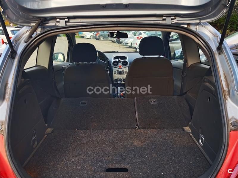 Usado Opel Corsa Sport 90 CV (66 kW) 2007 Gris / plata Utilitario