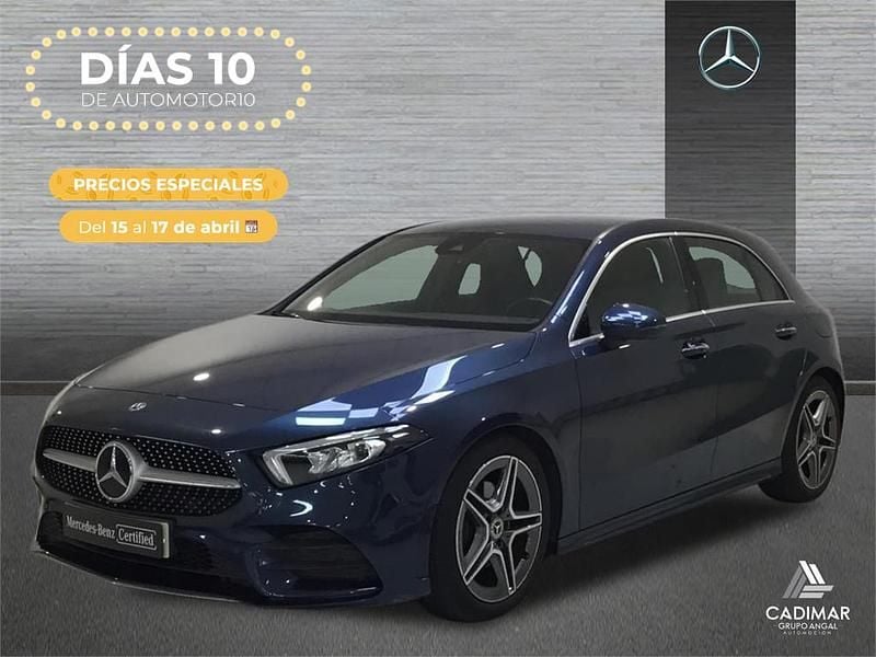 Usado Mercedes A180 AMG line 116 CV (85 kW) 2022 Azul Berlina