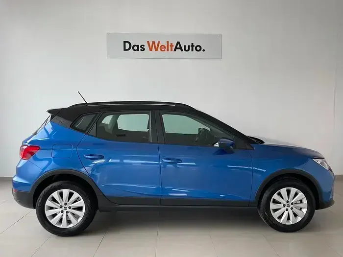 Usado Seat Arona Style 110 CV (80 kW) 2023 Azul SUV