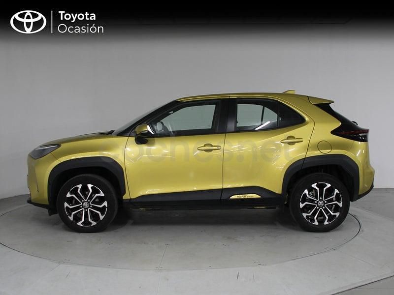 Usado Toyota Yaris Cross Active 116 CV (85 kW) 2024 Blanco SUV