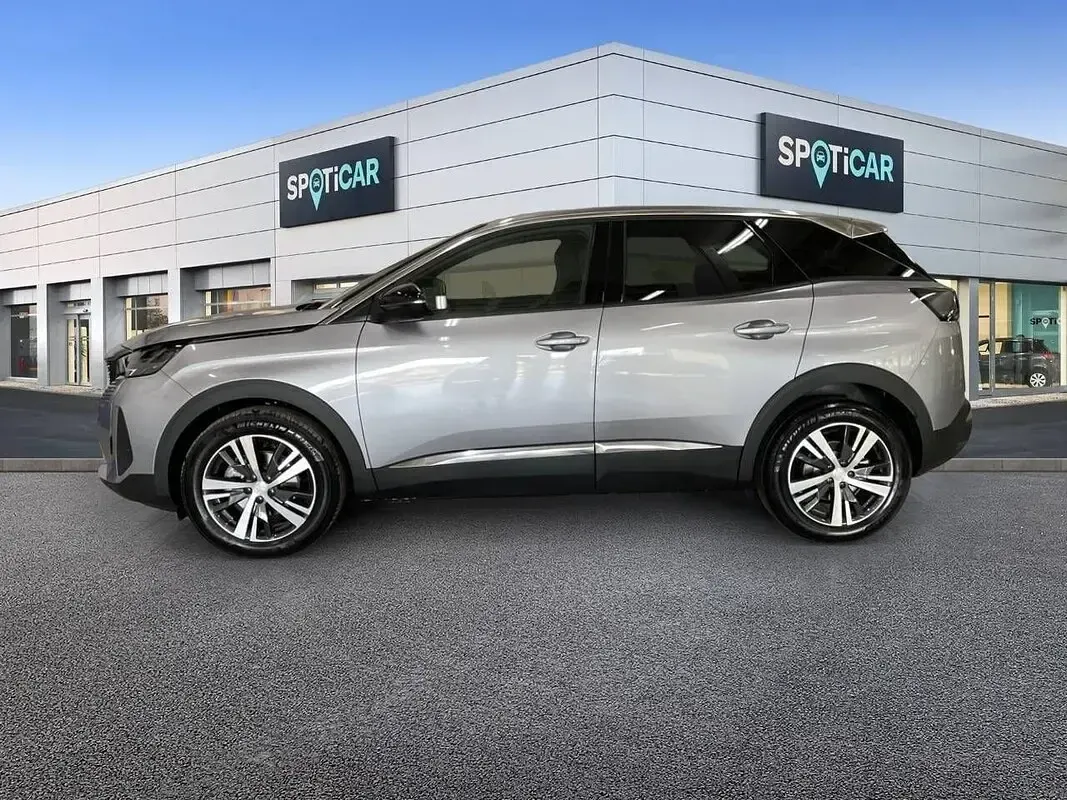 Usado Peugeot 3008 Allure 180 CV (132 kW) 2024 Gris SUV