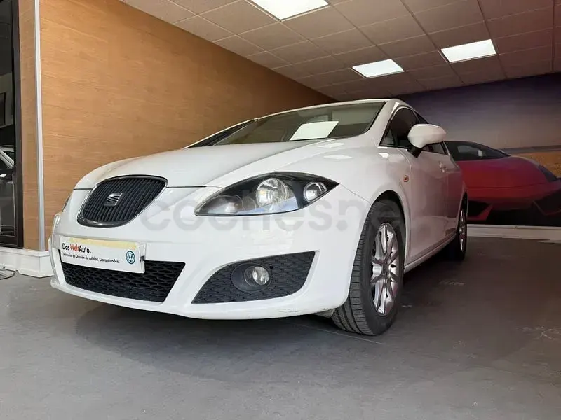 Usado Seat Leon Ecomotive 105 CV (77 kW) 2009 Blanco Utilitario