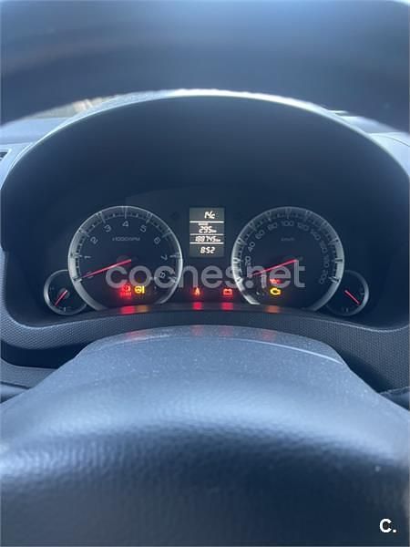 Usado Suzuki Swift GL 95 CV (69 kW) 2013 Rojo Utilitario