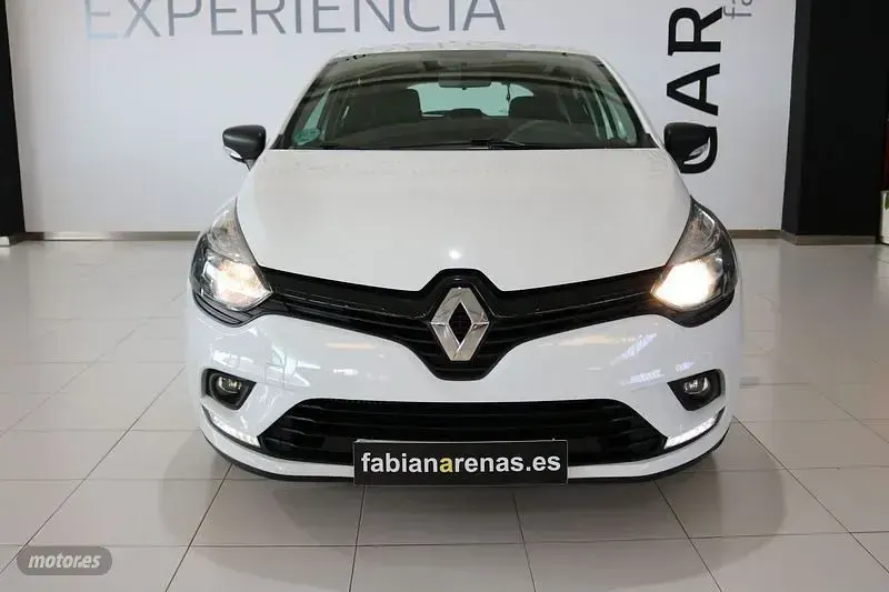 Usado Renault Clio Business 76 CV (55 kW) 2019 Blanco