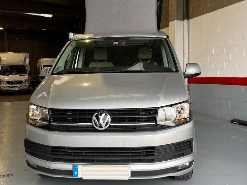 Usado VW California Beach 150 CV (110 kW) 2019 Gris / plata Van