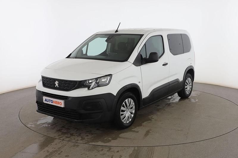 Blanco Usado 2022 Peugeot Rifter Active Monovolumen | 17.799 € (Un poco caro) - Imagen 1/3