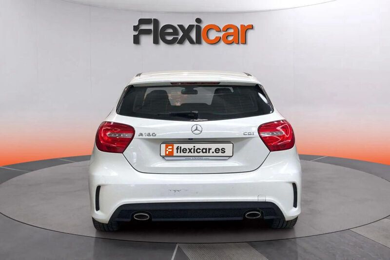 Blanco Usado 2015 Mercedes A180 Style Berlina | 12.990 € (Precio justo) - Imagen 1/4