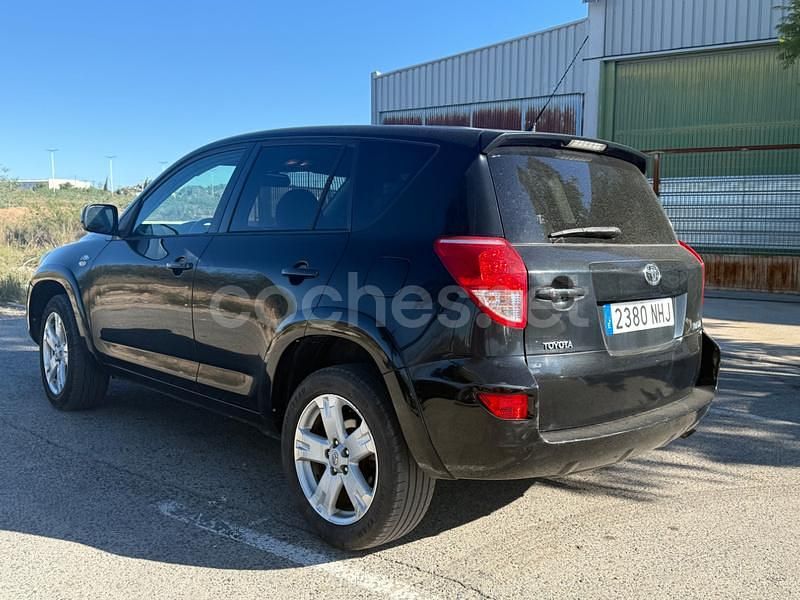 Usado Toyota RAV4 Premium 177 CV (130 kW) 2006 Negro SUV