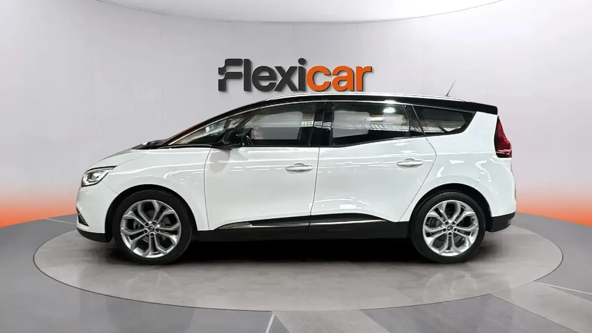 Usado Renault Grand Scénic IV Intens 110 CV (80 kW) 2017 Blanco Monovolumen