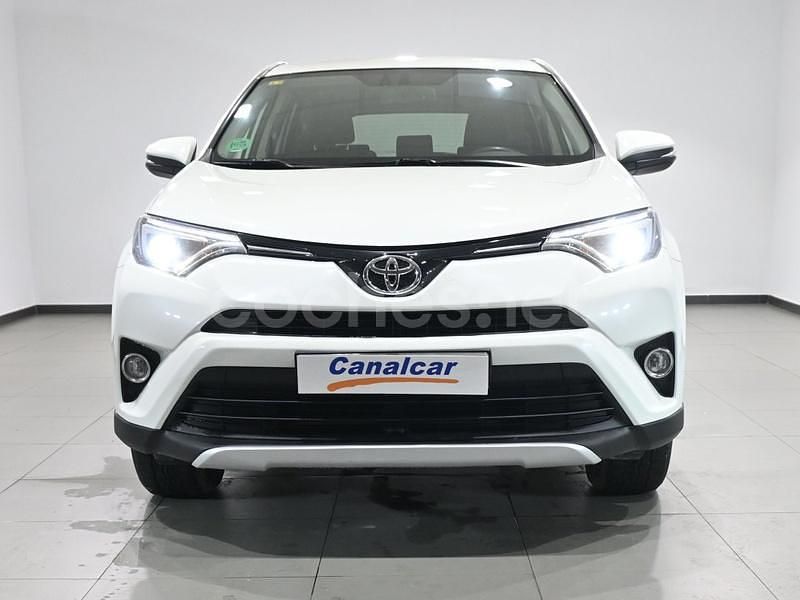 Usado Toyota RAV4 Advance 143 CV (105 kW) 2016 Blanco SUV
