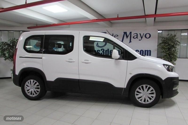 Usado Peugeot Rifter Allure 102 CV (75 kW) 2019 Blanco Monovolumen