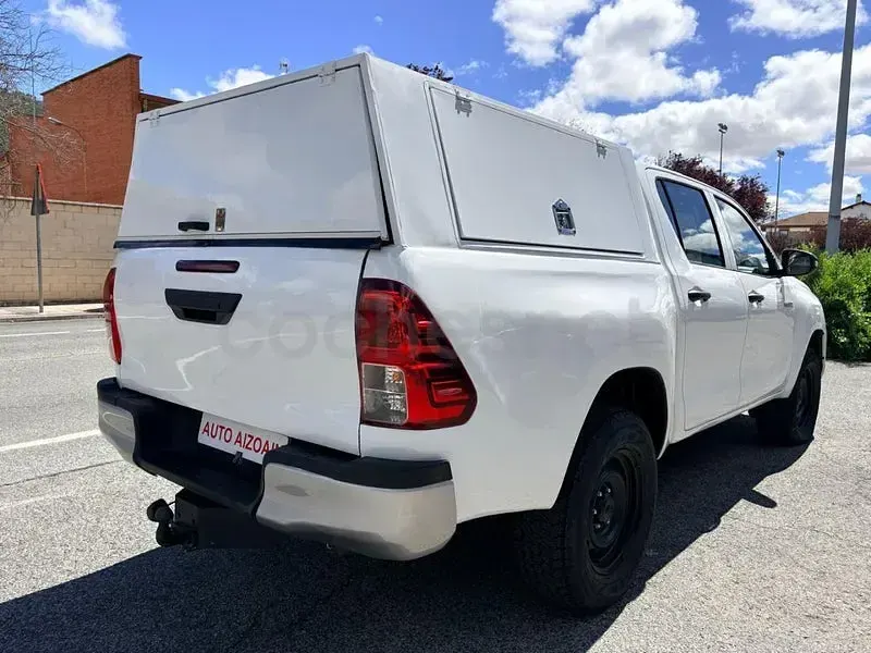 Usado Toyota HiLux 150 CV (110 kW) 2021 Blanco Pickup/Camioneta