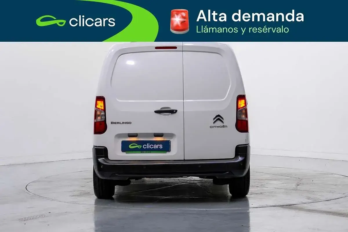 Usado Citroën Berlingo 102 CV (75 kW) 2022 Blanco Monovolumen