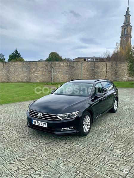 Usado VW Passat Advance 120 CV (88 kW) 2019 Negro Familiar