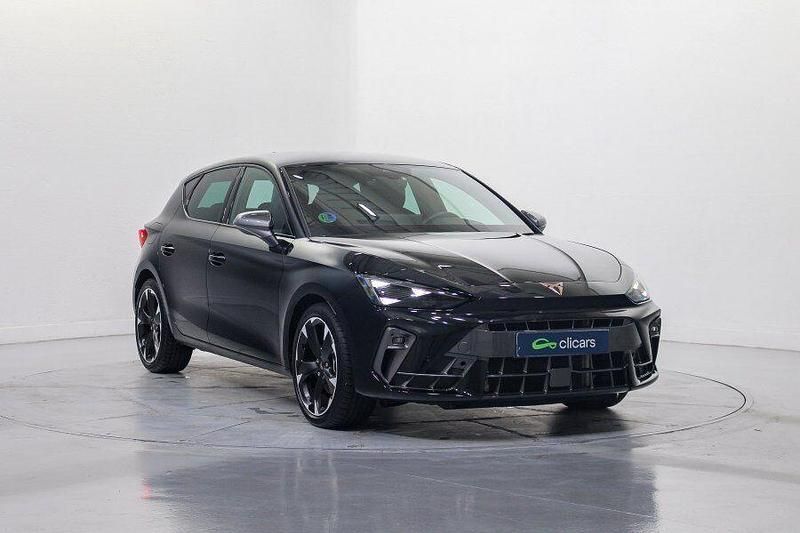 Usado Cupra Leon 150 CV (110 kW) 2024 Negro Berlina