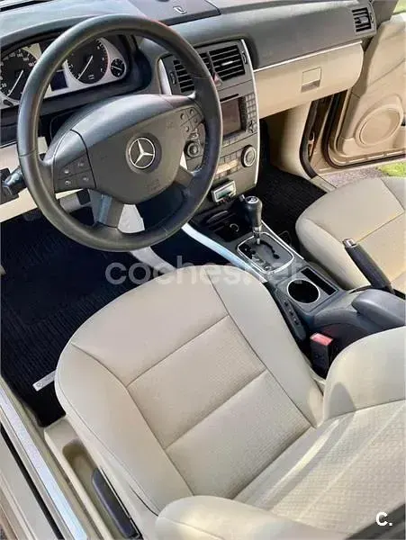Usado Mercedes B200 136 CV (100 kW) 2005 Beige Monovolumen