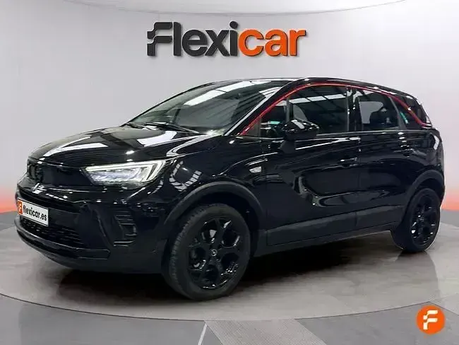 Usado Opel Crossland GS Line 130 CV (95 kW) 2022 Negro SUV